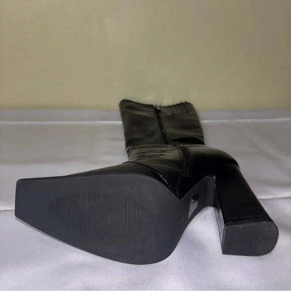 ECU Princess Polly Faux Black Patent Leather Crocodile Boots 7 New No Box - Picture 2 of 4